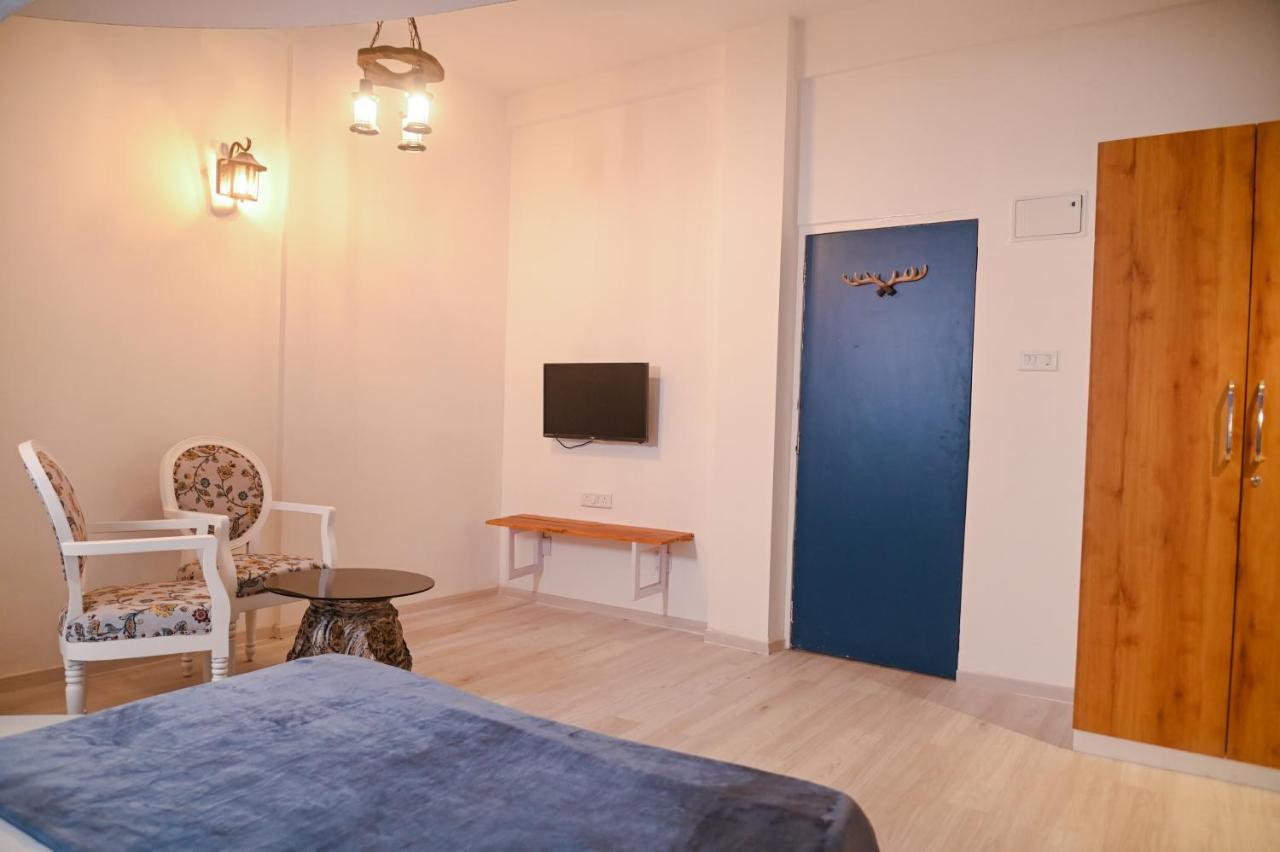 The Voyage - Cafe Hostel Cowork ปูเน่ ภายนอก รูปภาพ