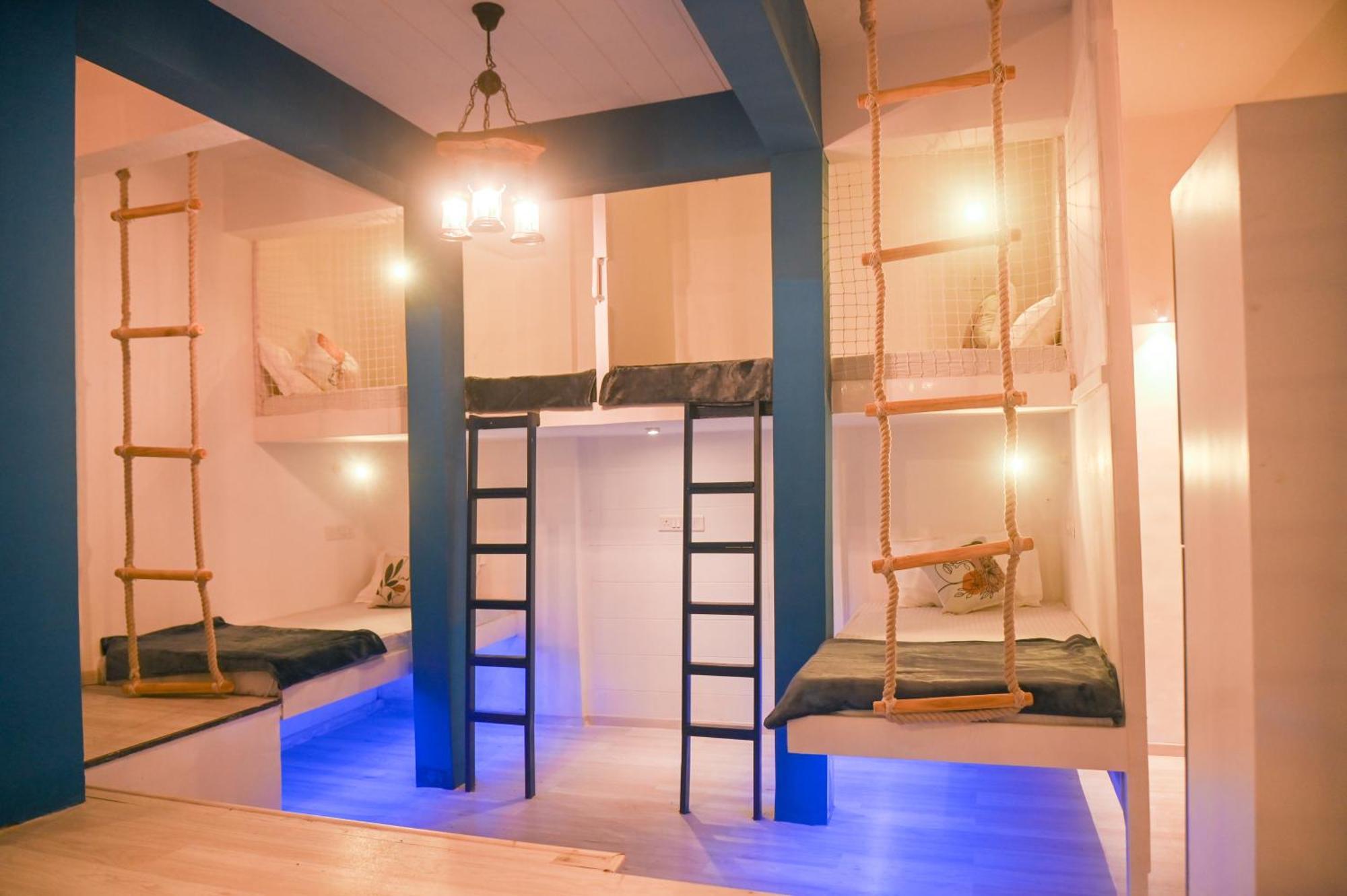 The Voyage - Cafe Hostel Cowork ปูเน่ ภายนอก รูปภาพ